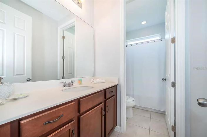 Image No.30-5 Bed Property for sale