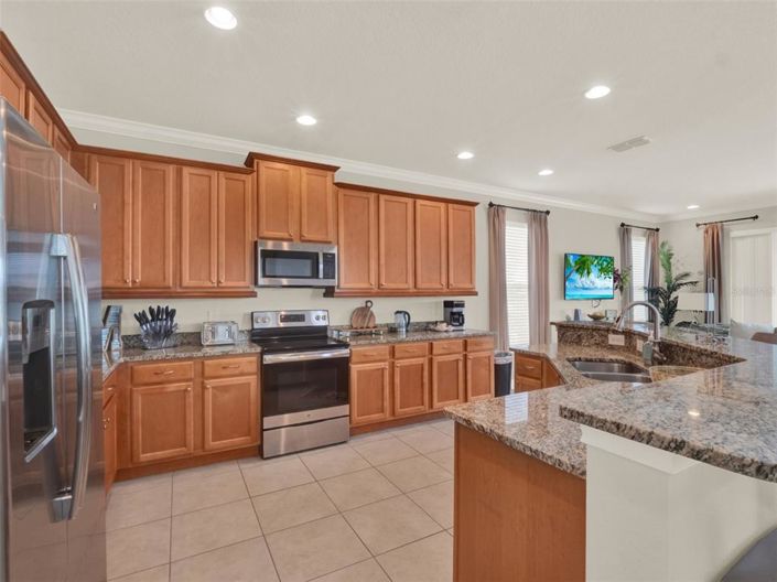 Image No.5-5 Bed Property for sale