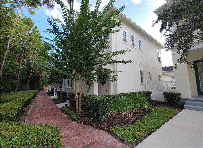 Image No.1-3 Bed Townhouse for sale