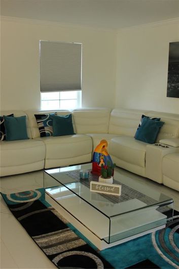 Image No.14-5 Bed Property for sale