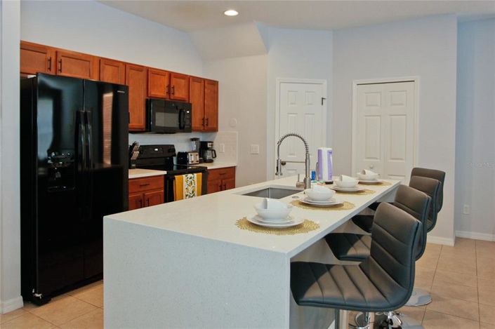 Image No.11-4 Bed Property for sale