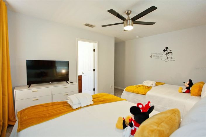 Image No.32-4 Bed Property for sale