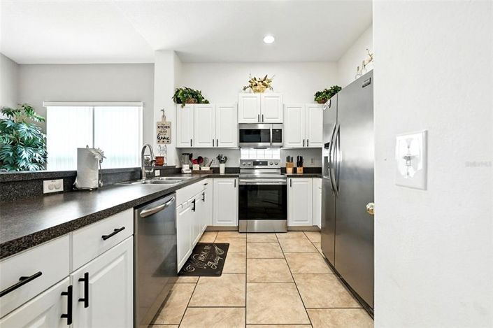 Image No.35-5 Bed Property for sale