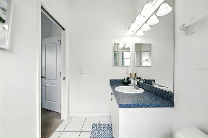 Image No.46-5 Bed Property for sale