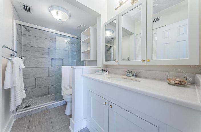 Image No.28-2 Bed Property for sale