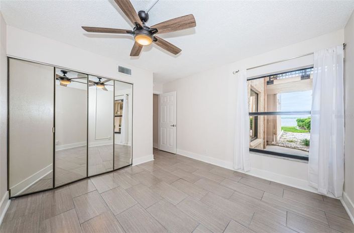 Image No.31-2 Bed Property for sale