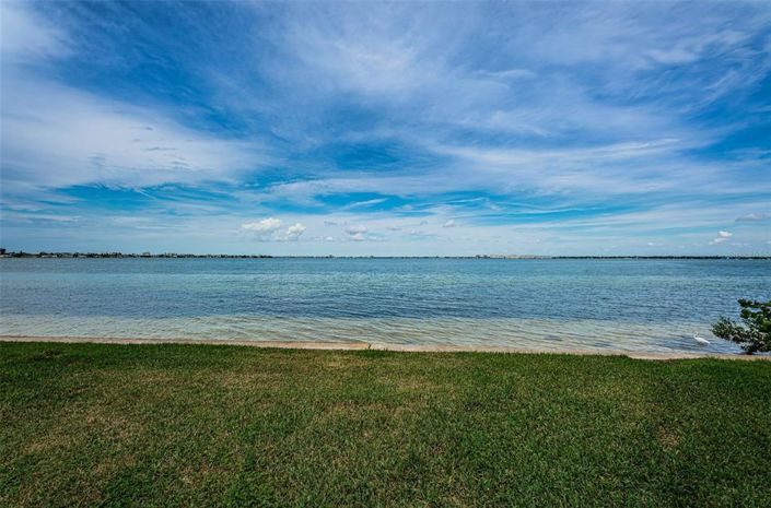 Image No.35-2 Bed Property for sale