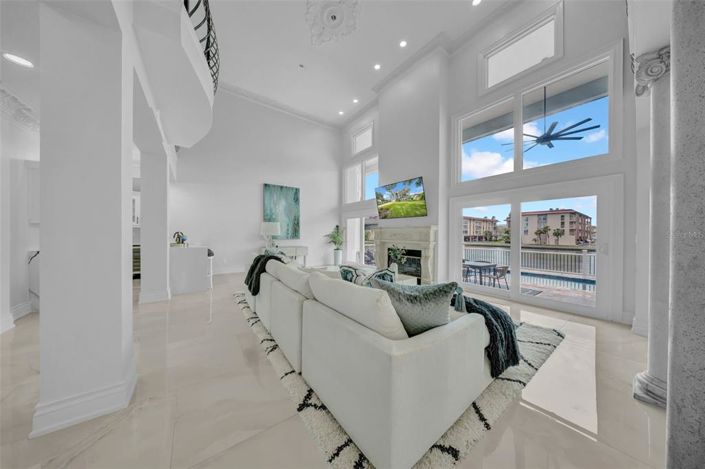 Image No.13-5 Bed Property for sale