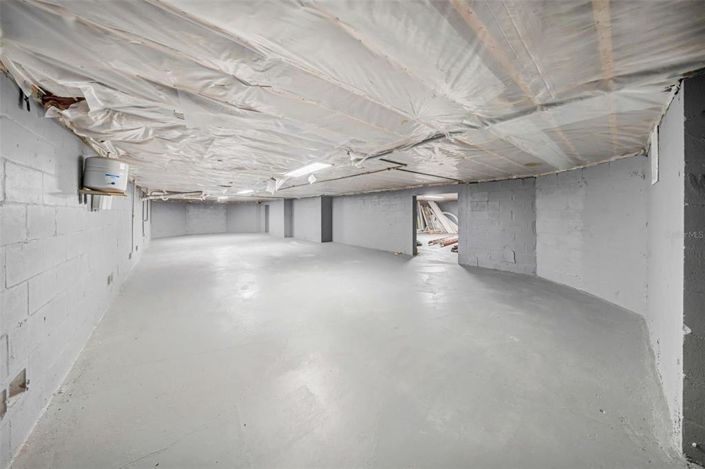 Image No.73-5 Bed Property for sale