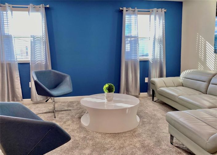 Image No.17-7 Bed Property for sale