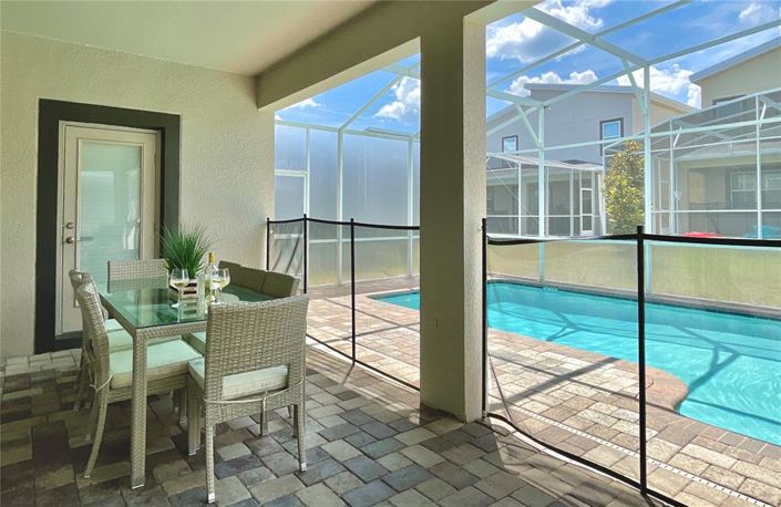 Image No.3-7 Bed Property for sale