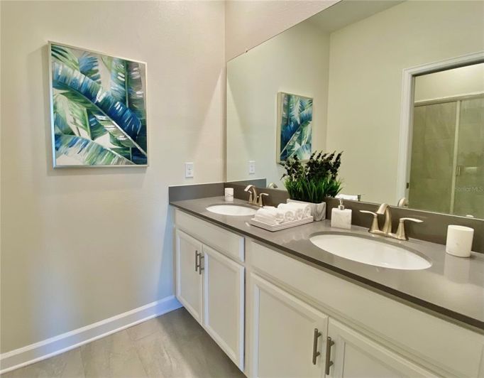 Image No.31-7 Bed Property for sale