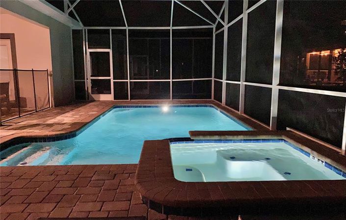 Image No.5-7 Bed Property for sale