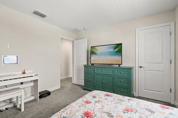 Image No.15-5 Bed Property for sale