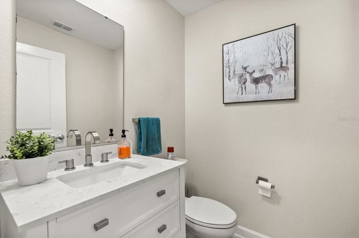 Image No.28-5 Bed Property for sale