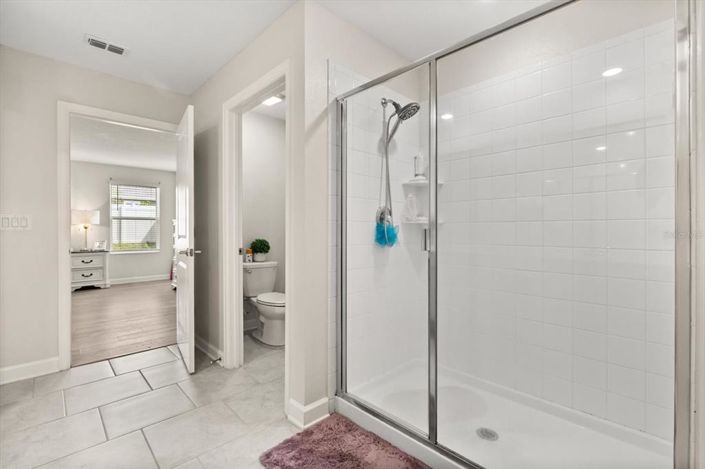 Image No.32-5 Bed Property for sale