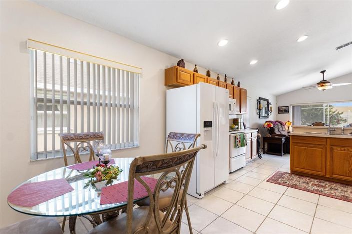 Image No.15-4 Bed Property for sale