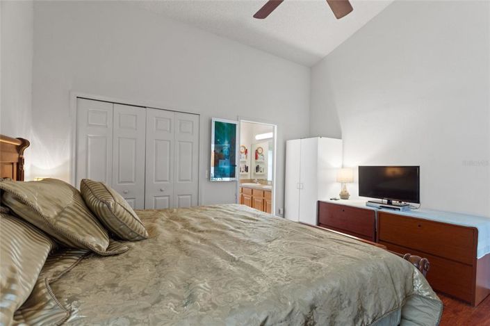 Image No.22-4 Bed Property for sale