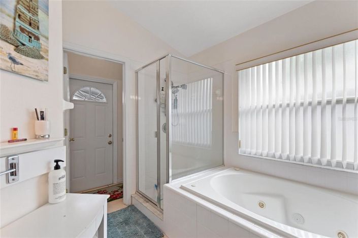 Image No.24-4 Bed Property for sale