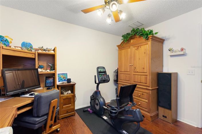 Image No.32-4 Bed Property for sale