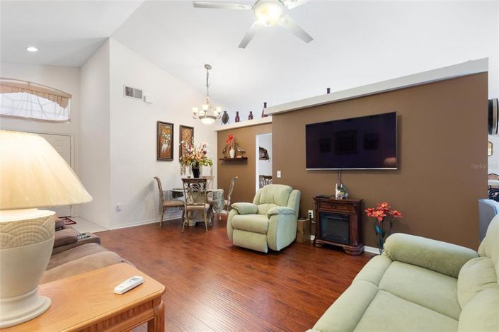 Image No.9-4 Bed Property for sale