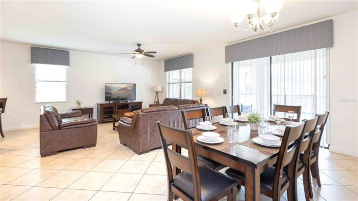 Image No.15-9 Bed Property for sale