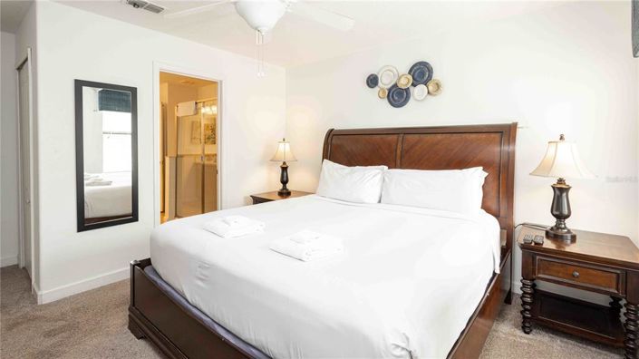 Image No.39-9 Bed Property for sale