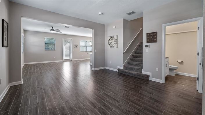 Image No.2-4 Bed Townhouse for sale