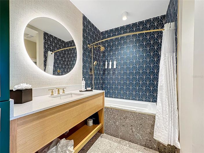 Image No.35-2 Bed Property for sale