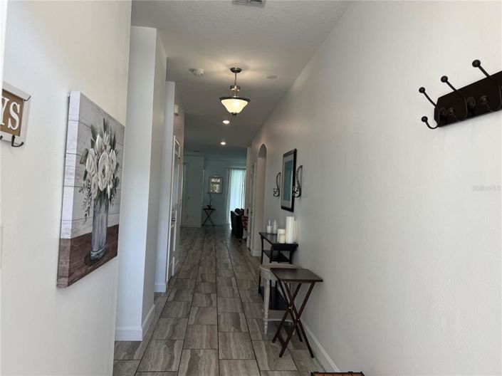 Image No.3-6 Bed Property for sale