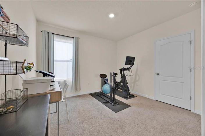 Image No.10-3 Bed Property for sale