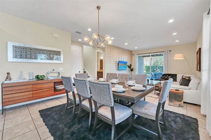 Image No.18-8 Bed Property for sale