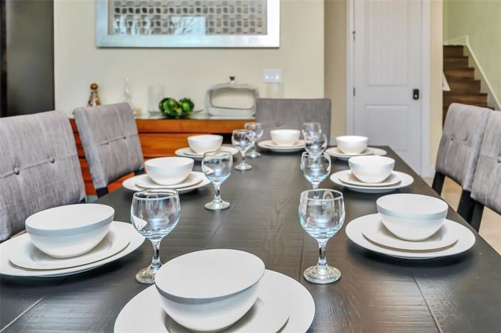 Image No.20-8 Bed Property for sale