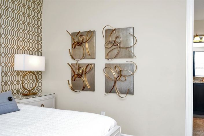 Image No.29-8 Bed Property for sale