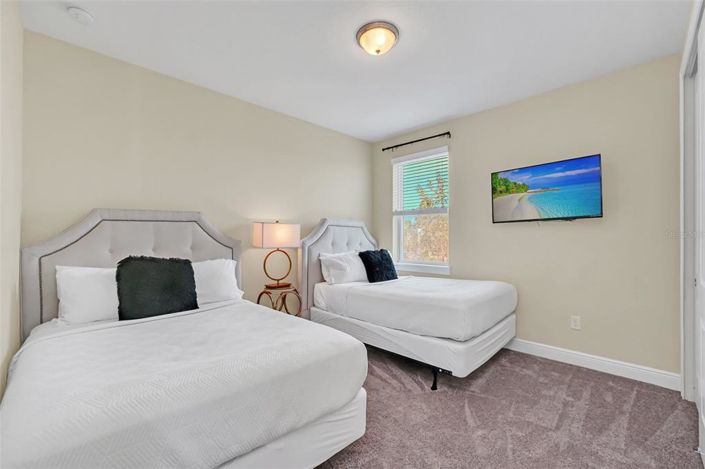 Image No.44-8 Bed Property for sale