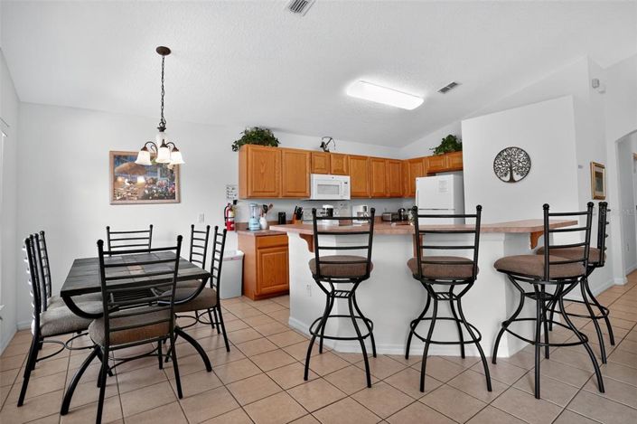 Image No.10-4 Bed Property for sale