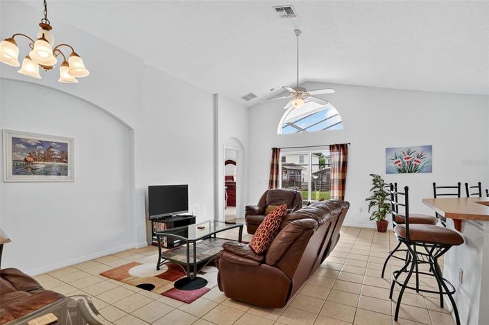 Image No.6-4 Bed Property for sale