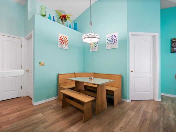 Image No.17-4 Bed Property for sale