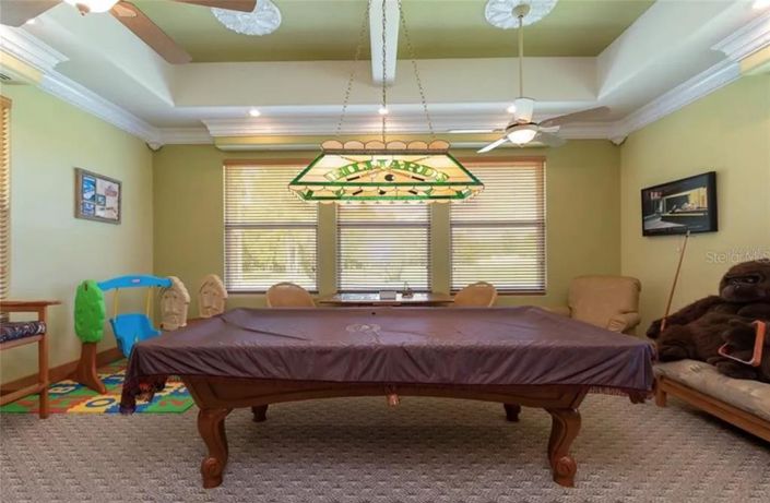 Image No.22-5 Bed Property for sale