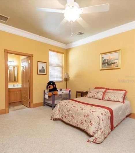 Image No.31-5 Bed Property for sale