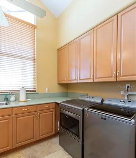 Image No.43-5 Bed Property for sale