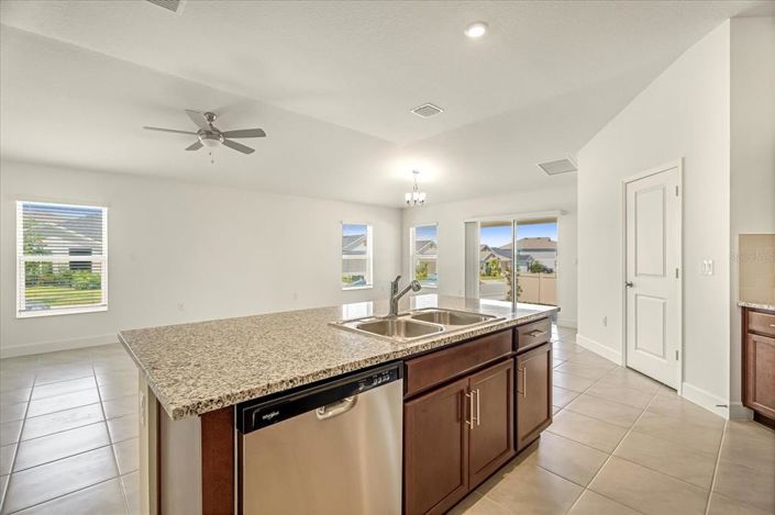 Image No.14-3 Bed Property for sale