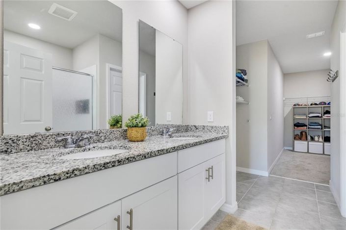 Image No.15-4 Bed Property for sale