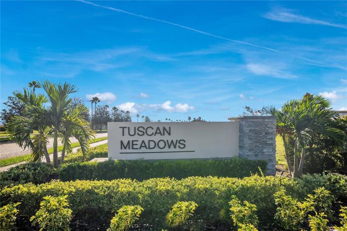 Image No.28-4 Bed Property for sale