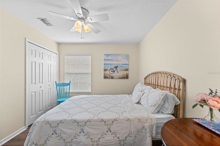 Image No.22-3 Bed Property for sale