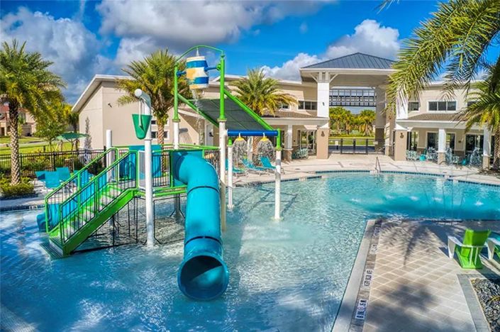 Image No.69-9 Bed Property for sale