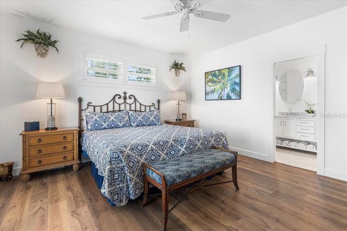 Image No.16-4 Bed Property for sale