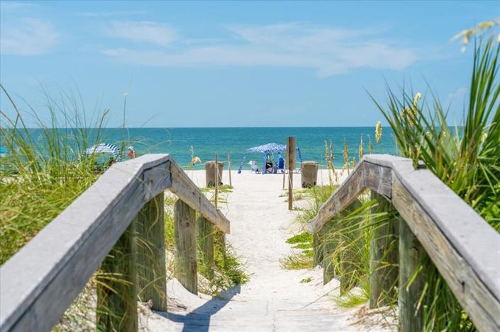 Image No.26-4 Bed Property for sale