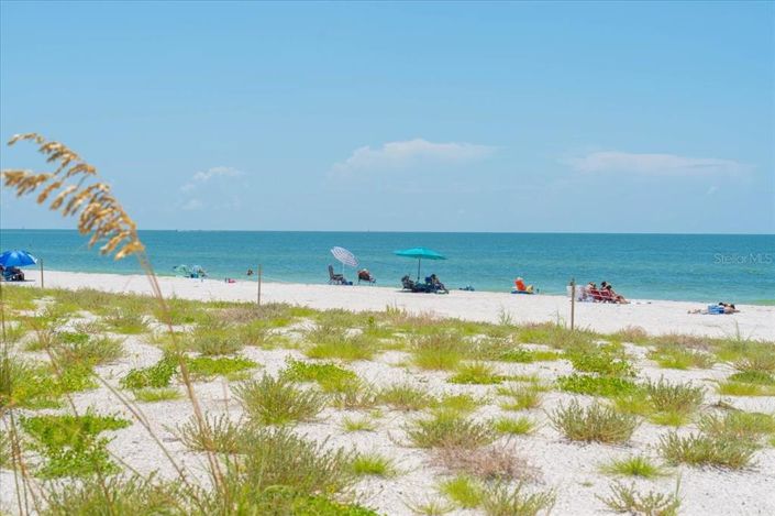 Image No.51-4 Bed Property for sale