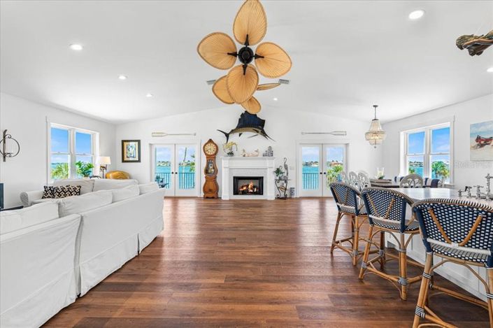 Image No.6-4 Bed Property for sale